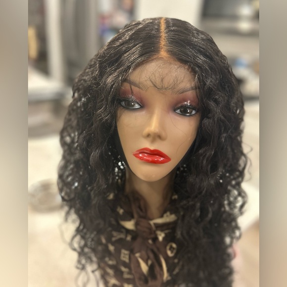 New 30" Voluminous Water Wave HD Lace Frontal Wig - Celebrity Status! - Picture 6 of 7